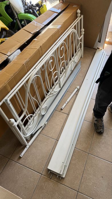 Łóżko Ikea 160x200 z 2 stelarzami