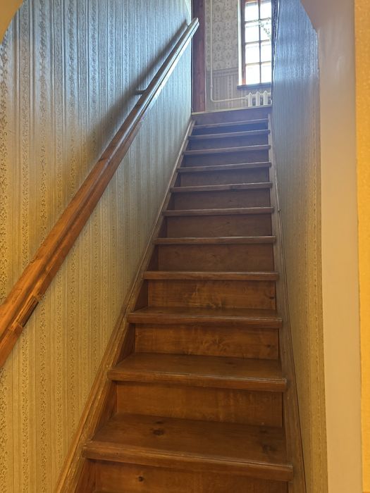 Продаю  2-х этажн дом Центральный район улица 9я Военная