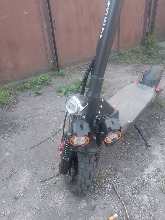 Продам  Електросамокат.