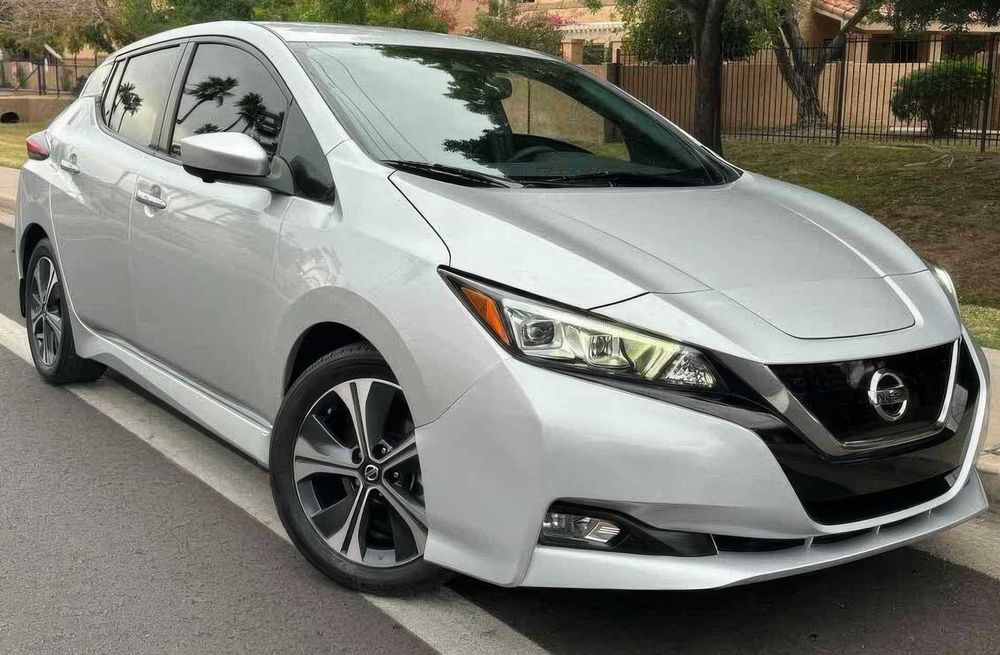 Nissan LEAF SL Plus      2020