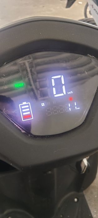 Scooter mobilidade elétrica MEV 4Q