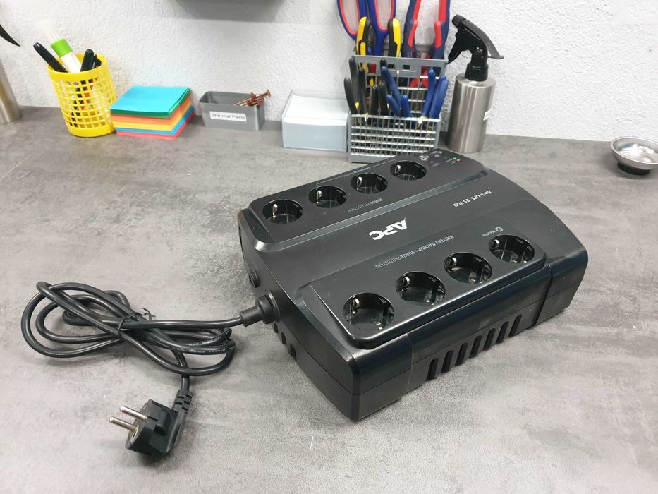 UPS APC Back-Ups ES 700 (Usado)423700989068584961