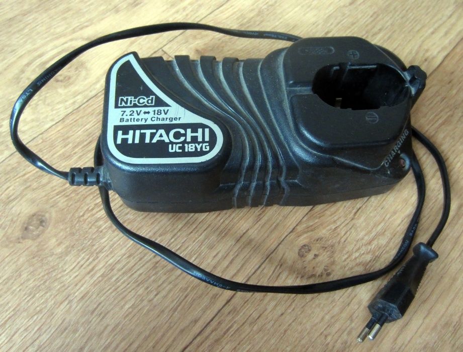 Шуруповерт HITACHI DS 12DVF3