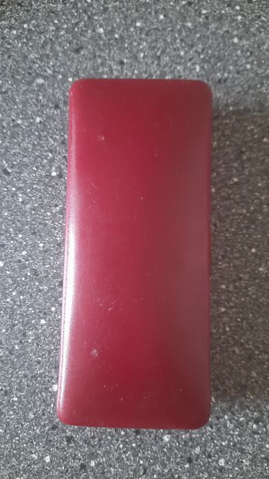 Etui  z tworzywa