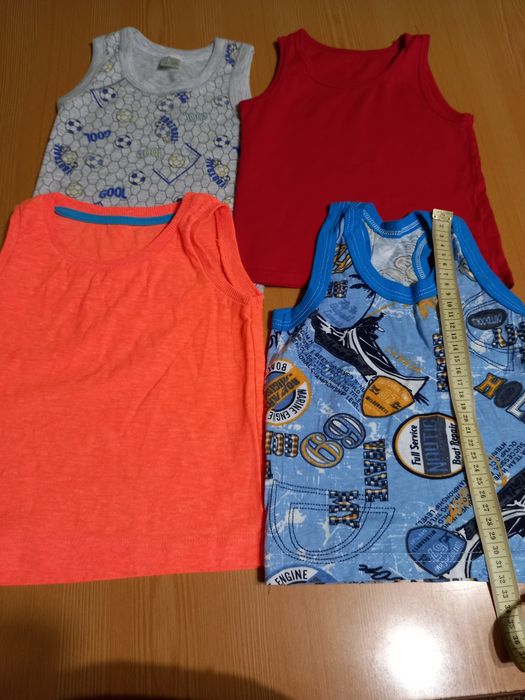 Футболки,майки на хлопчика 9-12 міс.