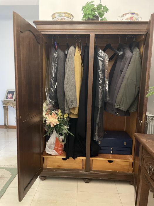 Mobilia de quarto solteito “antiga”: conjunto ou à peça - Baixa preço