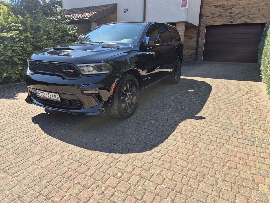 Auto do ślubu / Wynajem Dodge Durango V8 z kierowcą / Imprezy okolicznościowe / Transfer lotniskowy