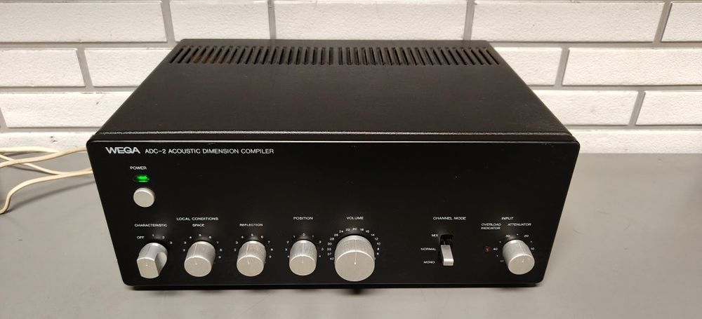 Wzmacniacz ACOUSTIC WEGA ADC-2. PreAmp
