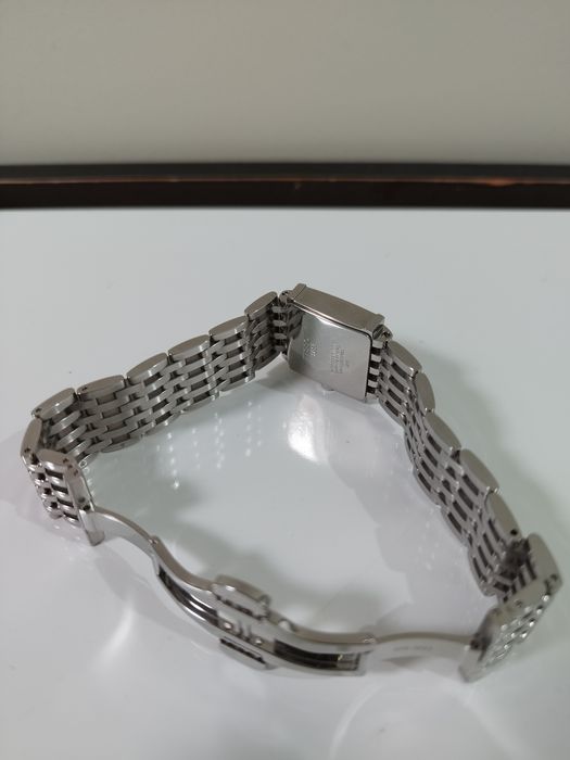 Relógio tissot modelo T02.1.181.81