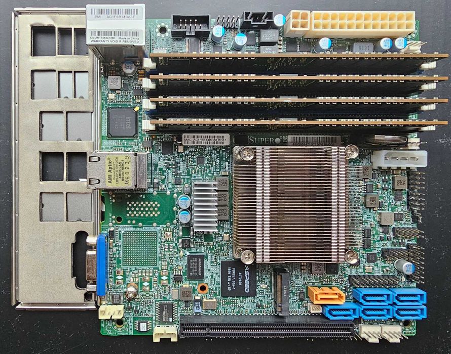Supermicro X10SDD-F Con Intel Xeon D-1541 – Server Node 8 Core Con Vassoio E Scheda AOC-CGP-i2