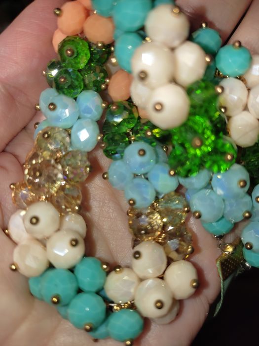 Прикраса ручної роботи, кол'є