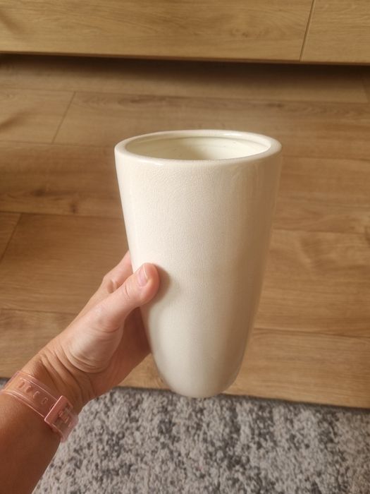 4. Wazon na kwiaty! Ceramiczny kremowy 20 cm cylindryczny