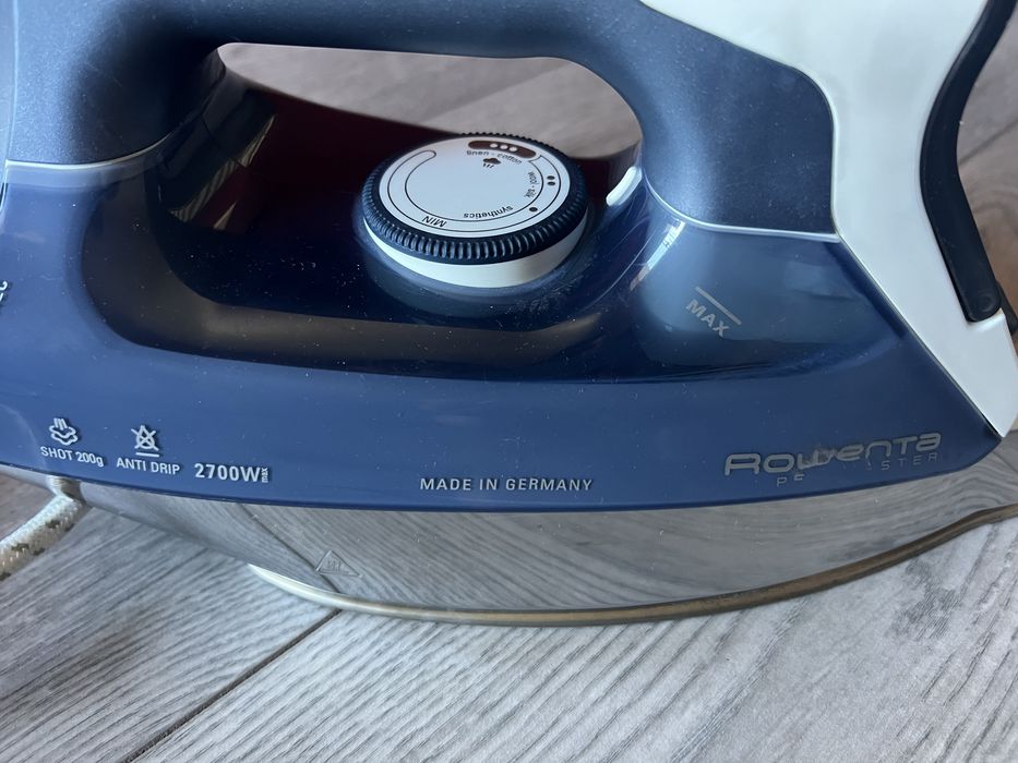 Ferro engomar Rowenta 2700W