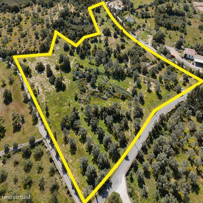 Ruína com Projeto Aprovado | 750m2 de Construção | 39.960m2 de Terreno