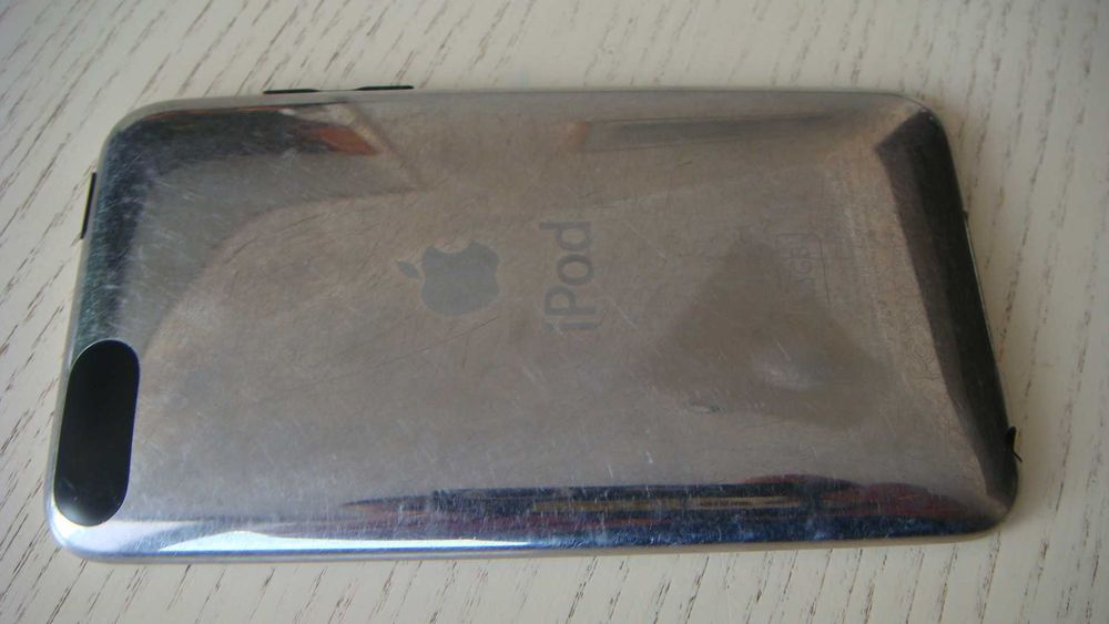 Apple iPod 2nd Generation Touch (16GB) A1288