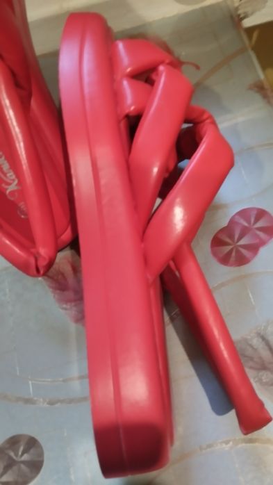 Модні босоніжки продам