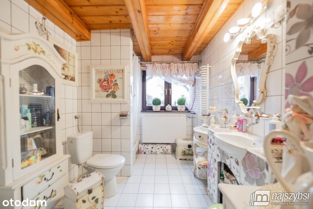 Stara Dobrzyca-Dom z widokiem na jezioro