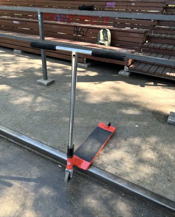 продам самокат кастом