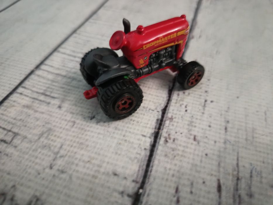 Трактор Matchbox MB834 2011 Mattel