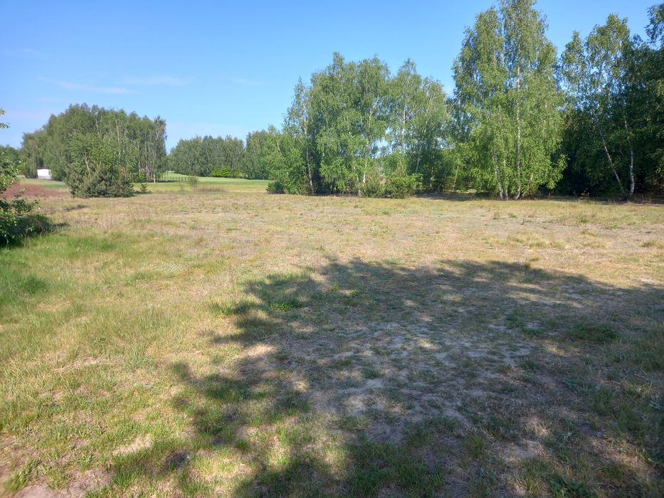 Sprzedam działkę budowlaną 1000 m² położoną w miejscowości Łukówiec gmina Parysów. Na działce jest prąd i woda. Wydane warunki zabudowy. - Więcej