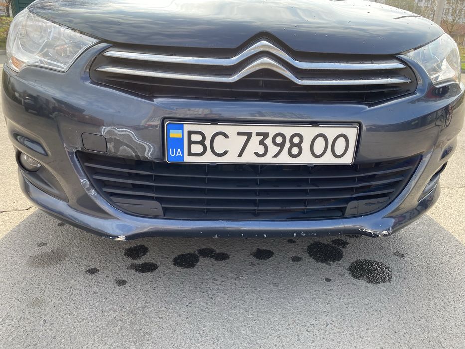 Citroen C4 2011 року