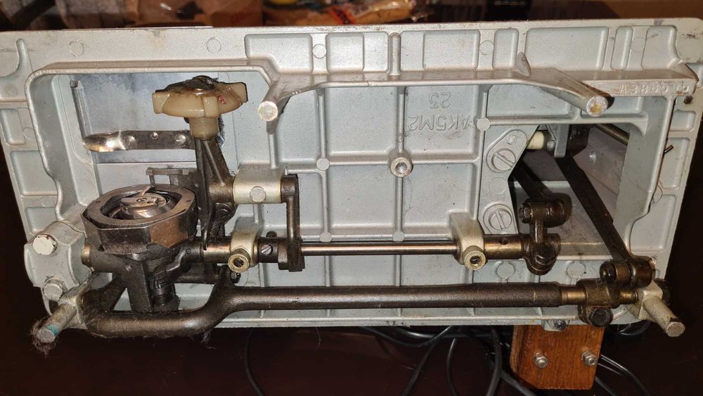 Швейная машина Подольск 142