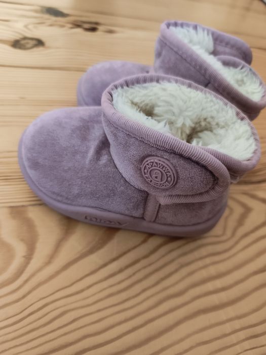 Buty dla dziewczynki rozmiar 25 wkładka  14,5cm