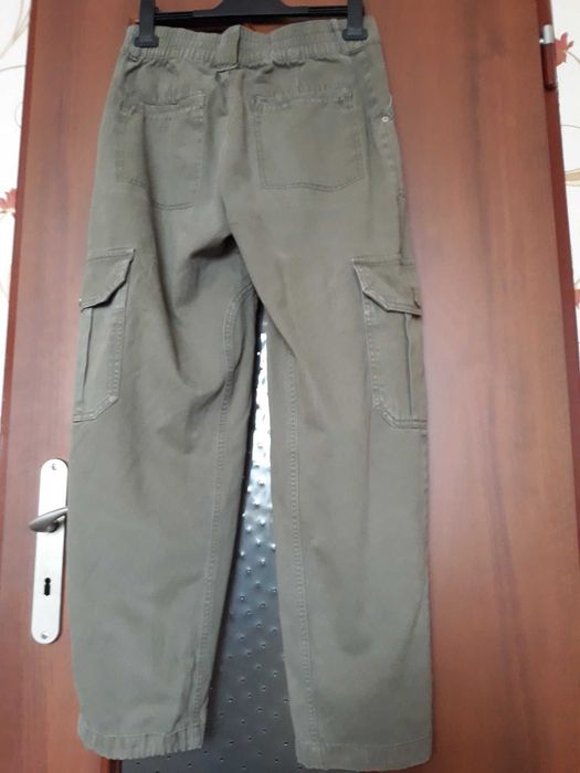 Spodnie bojówki khaki jak nowe Pull&Bear kieszenie oliwkowe r. 36
