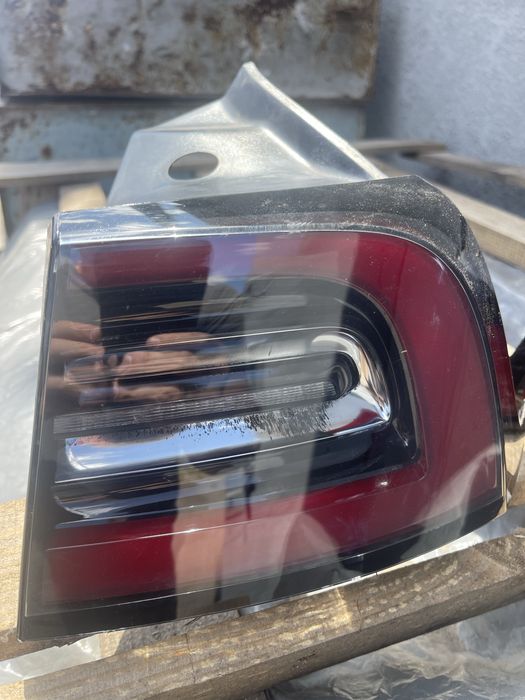 Фонари задние Tesla model 3