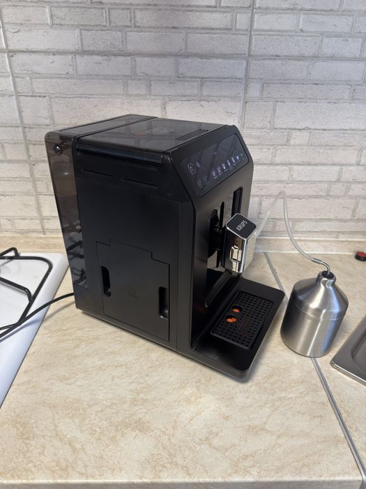 Кавомашина Krups EVIDENCE PLUS EA894Black edition Матова. Вітрина