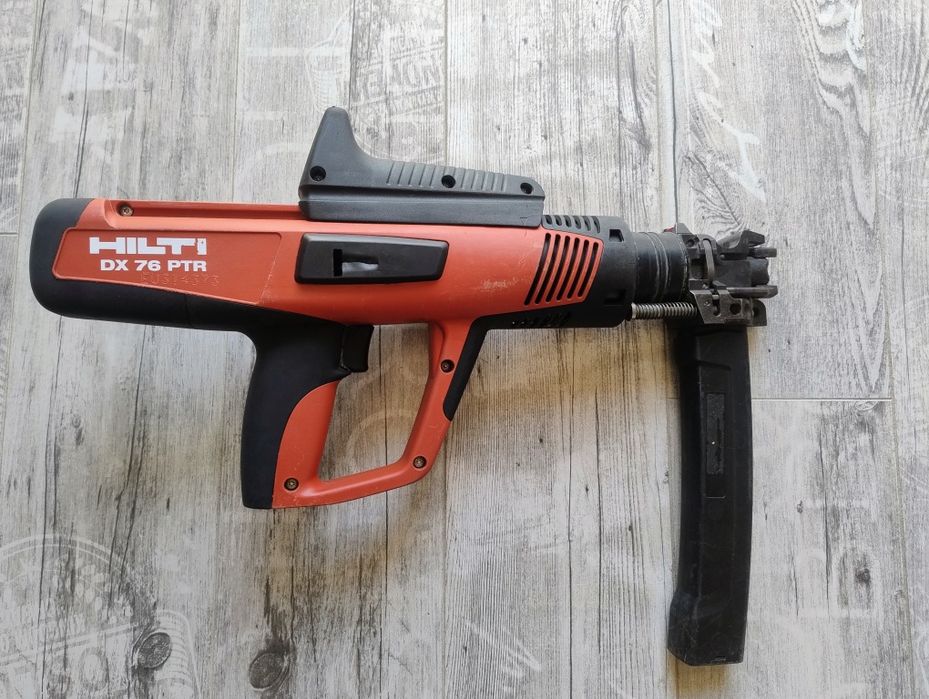 Osadzak Hilti DX 76 PTR