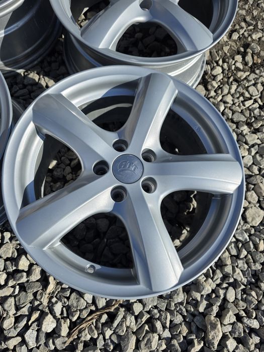Felgi aluminiowe 5x100 r16 7j et 45 audi skoda vw wysyłka montaż
