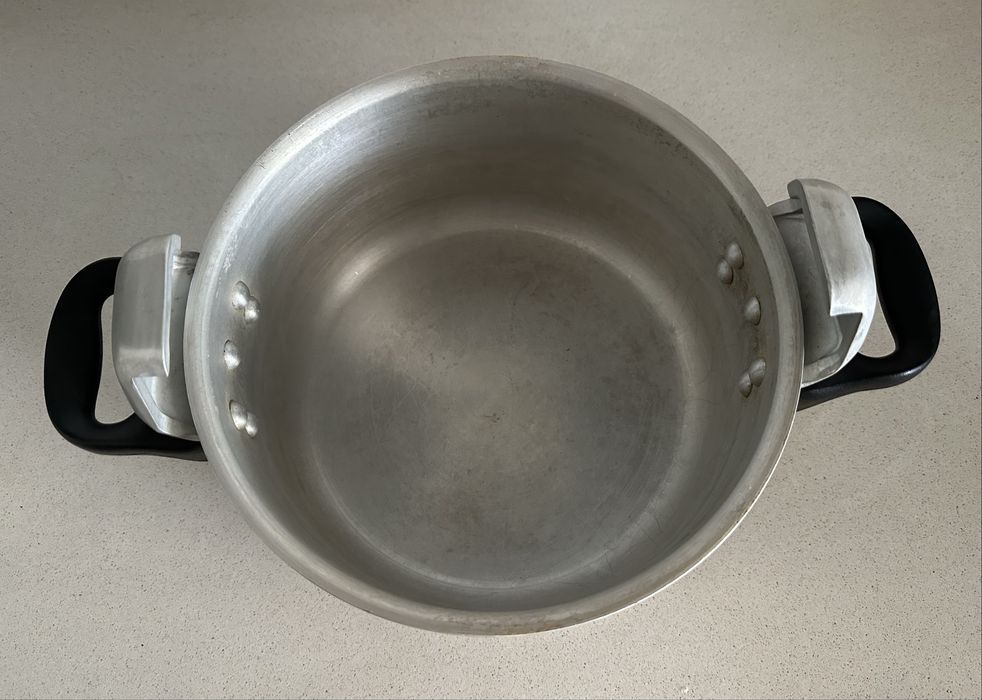 Panela de pressão com cesto 4,5 L CELAR com cesto