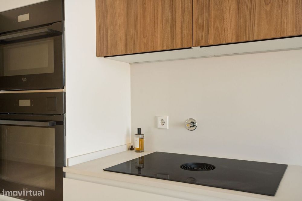 Apartamento T4 + 1 com piscina, Nova Campolide, Lisboa