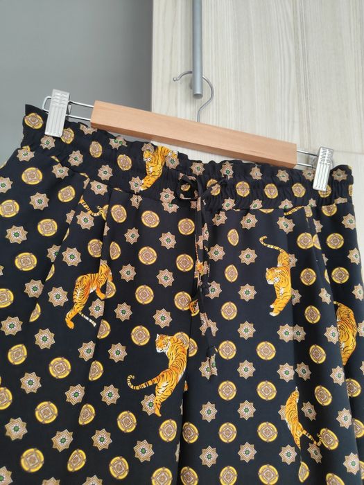 Spodnie w stylu piżamowym haremki z nadrukiem Zara, r.S