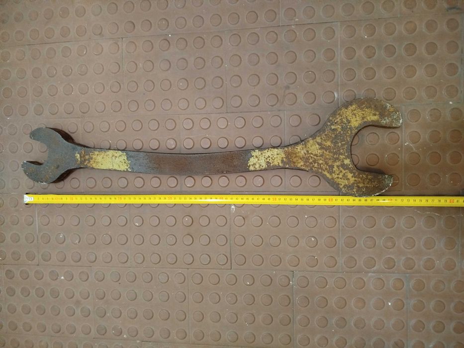 Ferramenta Antiga - Chave de Boca gigante