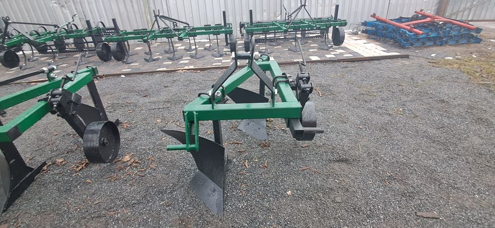 Продам плуг 2*20 для мінітракторів