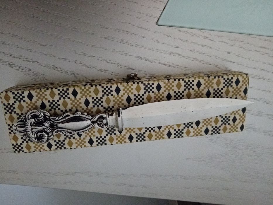 Faca de abrir cartas