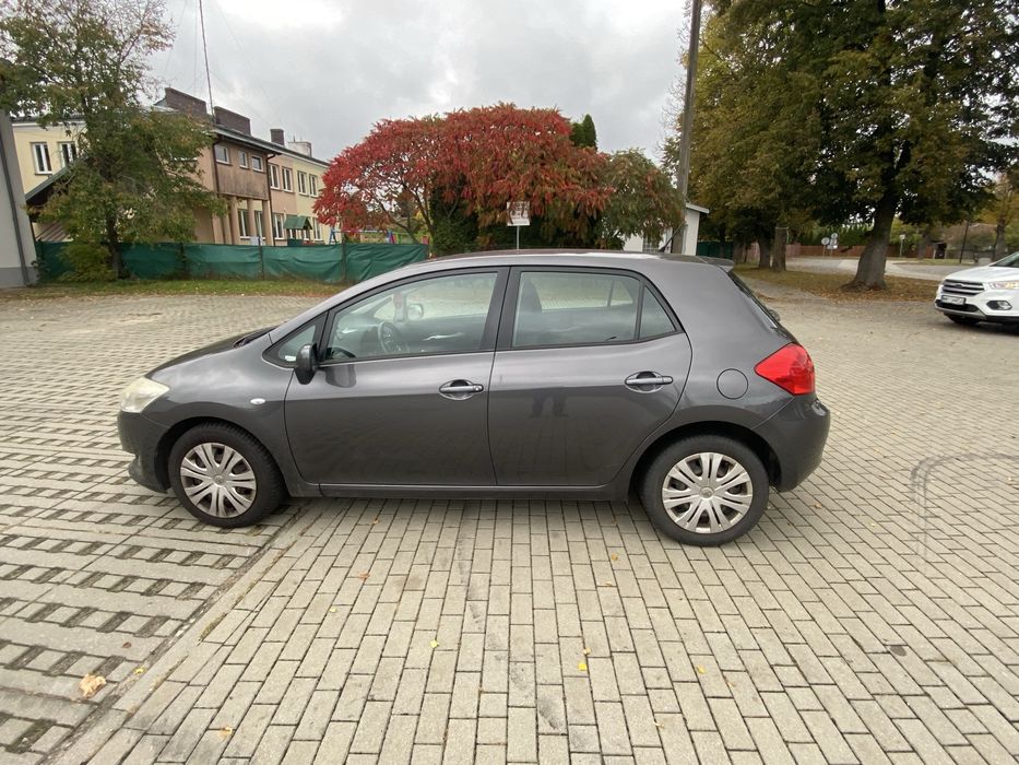 Toyota Auris 2008 r