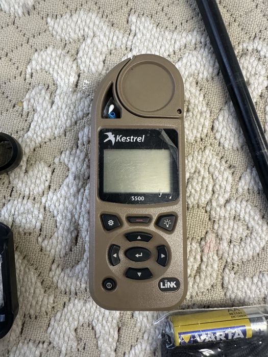 Kestrel 5500 метеостанція