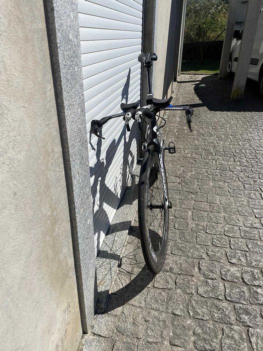 Bicicleta contra relogio Corratec Rodas de Carbono