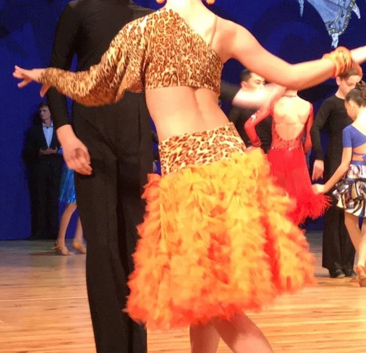 Плаття для бальних танців латина