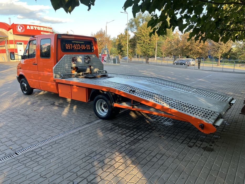 услуги эвакуатора Кривой Рог Евакуатор 24/7