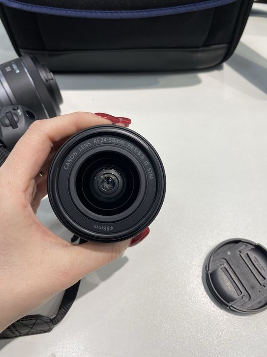 Canon EOS R8 RF 24-50 IS STM