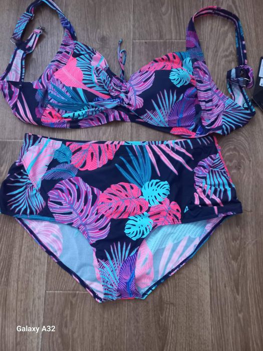 Продам купальники больших размеров