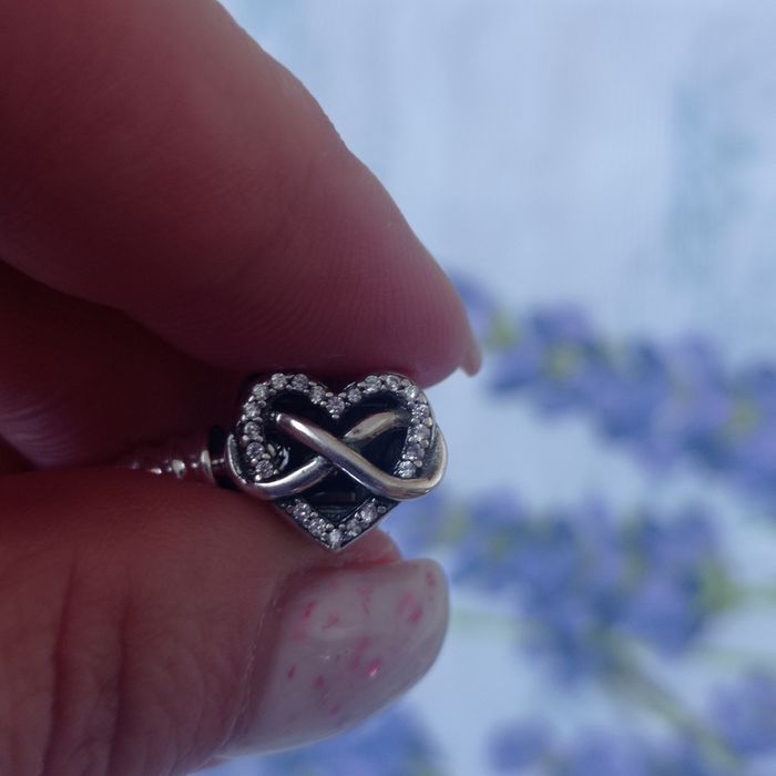 Продам новый браслет.