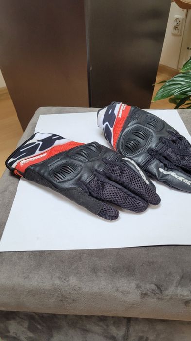 Rękawiczki firmy SPIDI