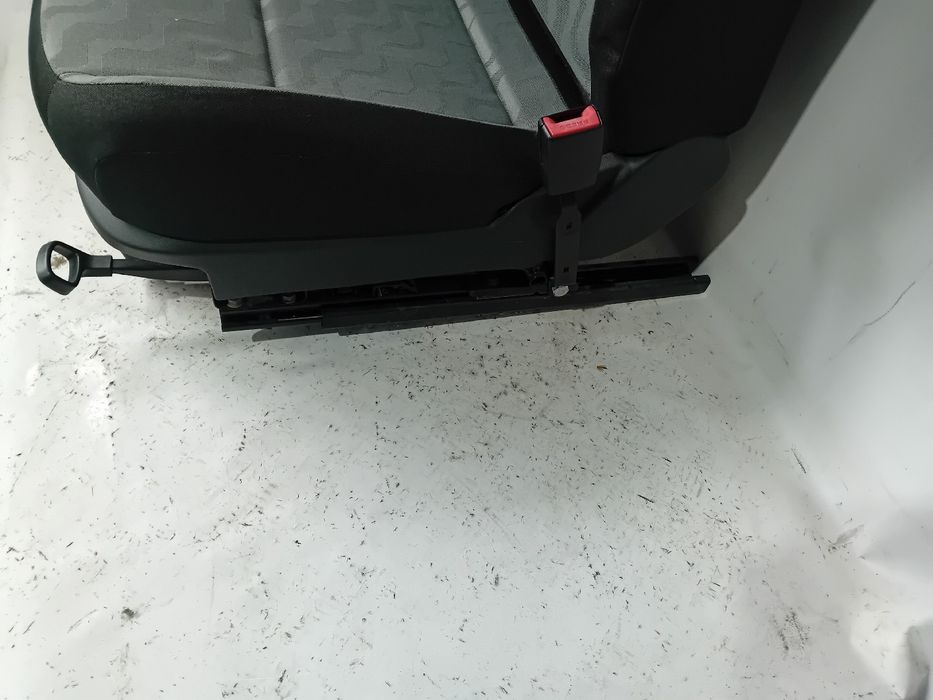 Banco frente direito SKODA Fabia II Hatchback (542, 5J)