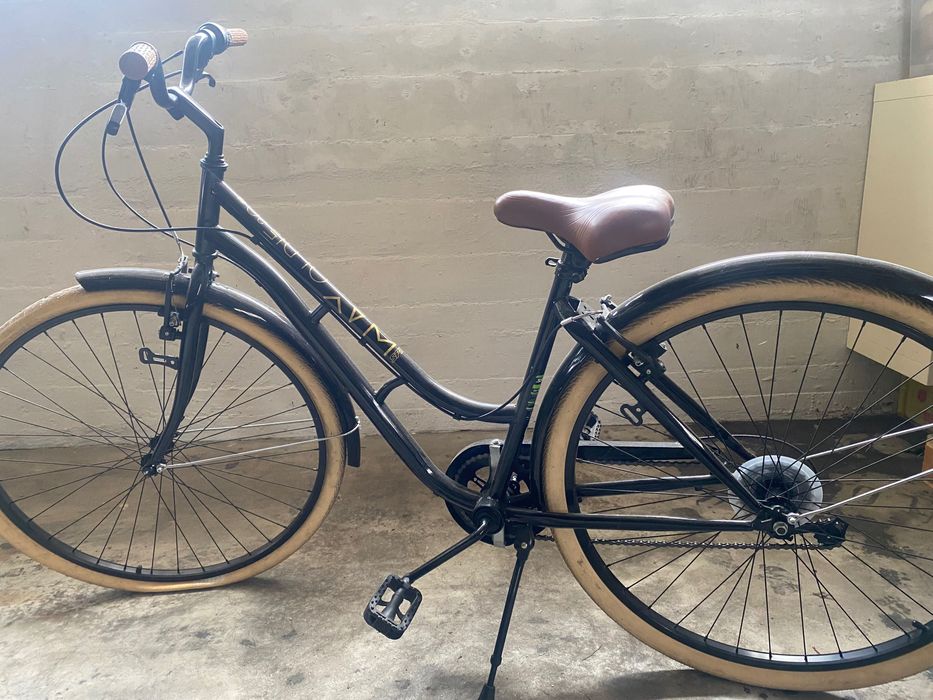 Bicicleta de senhora