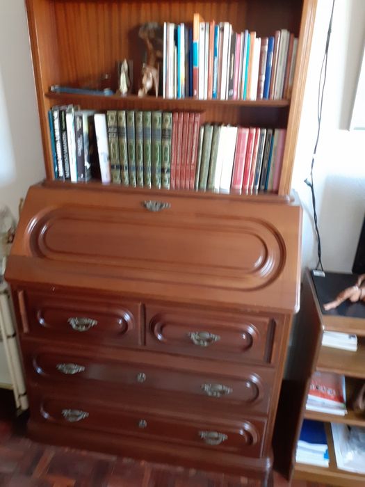 Mobília de quarto de solteira,(o).